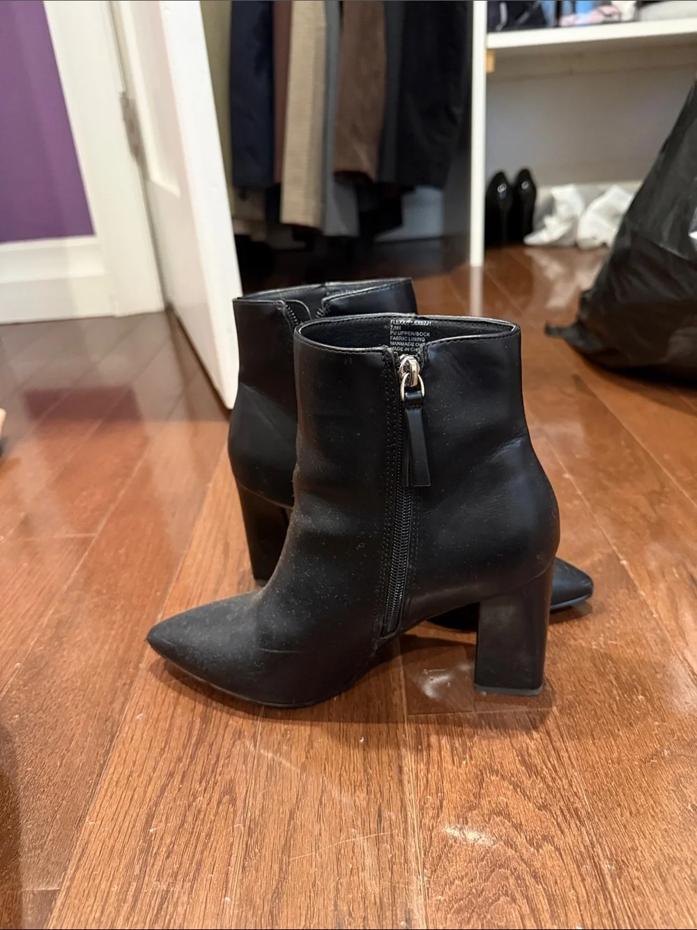 Madden Girl streamlined leather boots